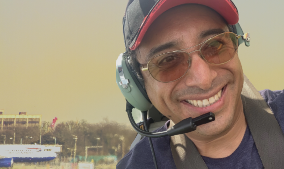 Bernardo Eucario Moreno León, visionario de la aviación ejecutiva a través de Redwings