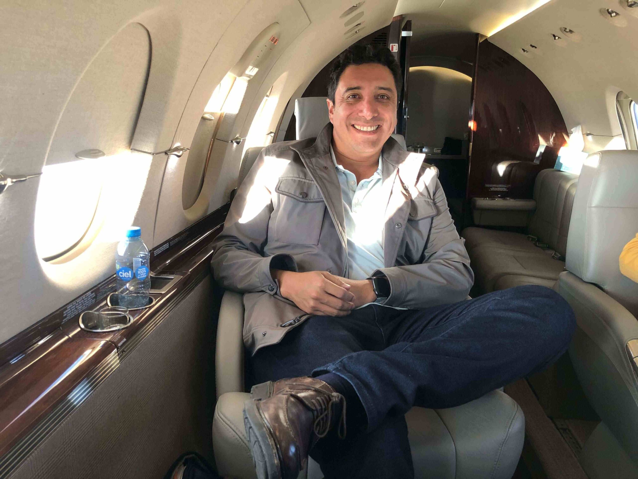 Bernardo Moreno fundó el primer centro privado de mantenimiento de aviones en México